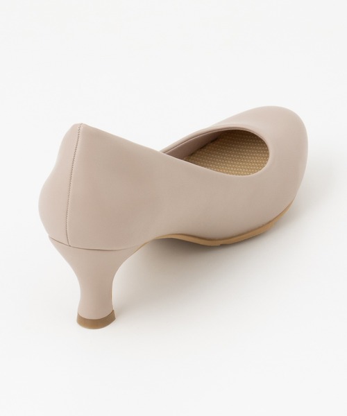 Honeys（ハニーズ）の「【はっ水/吸水速乾/抗菌防臭】美ージーアーモンドトゥパンプス（パンプス・レディース・ダークブルー/ブラック/グレイッシュベージュ/ブラック系その他/ライトベージュ・23.5/24.0/24.5/22.5/23.0/25.0/25.5）」の14枚目の写真