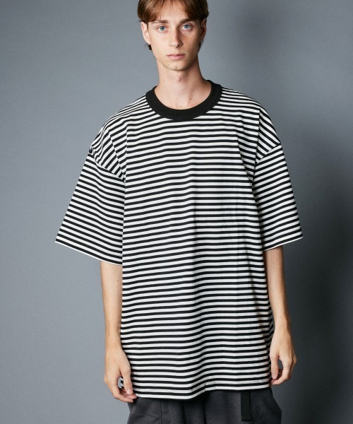 rehacer(レアセル)の「rehacer : Heavy Cotton Border Loose S/S / ヘビーコットンボーダールーズカットソー(Tシャツ/カットソー・メンズ・ブラック/ネイビー・MEDIUM/LARGE/X-LARGE)」の2枚目の写真
