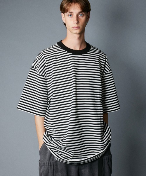 rehacer(レアセル)の「rehacer : Heavy Cotton Border Loose S/S / ヘビーコットンボーダールーズカットソー(Tシャツ/カットソー・メンズ・ブラック/ネイビー・MEDIUM/LARGE/X-LARGE)」の4枚目の写真