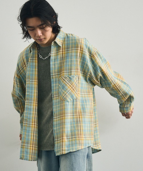 Shoowtime（ショウタイム）の「オーバーサイズビッグシルエットカジュアルチェックシャツ（シャツ/ブラウス・メンズ・ホワイト/ダークグリーン/ライトブルー/グリーン/ブラウン/キャメル/レッド/ネイビー/イエロー/オレンジ/ブルー/ブルー系その他/スカイブルー系/サックスブルー系/レッド系その他/オリーブ系/イエロー系その他/ブラウン系その他/パープル系その他/ピンク/バーガンディー/ホワイト×ブラック・LARGE/X-LARGE/MEDIUM/SMALL）」の17枚目の写真