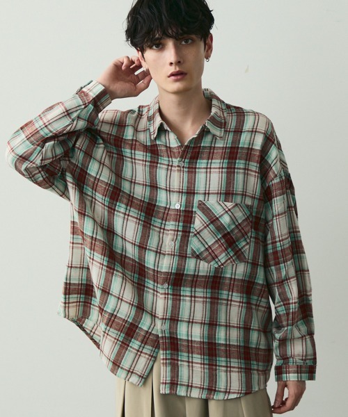 Shoowtime（ショウタイム）の「オーバーサイズビッグシルエットカジュアルチェックシャツ（シャツ/ブラウス・メンズ・ホワイト/ダークグリーン/ライトブルー/グリーン/ブラウン/キャメル/レッド/ネイビー/イエロー/オレンジ/ブルー/ブルー系その他/スカイブルー系/サックスブルー系/レッド系その他/オリーブ系/イエロー系その他/ブラウン系その他/パープル系その他/ピンク/バーガンディー/ホワイト×ブラック・LARGE/X-LARGE/MEDIUM/SMALL）」の20枚目の写真