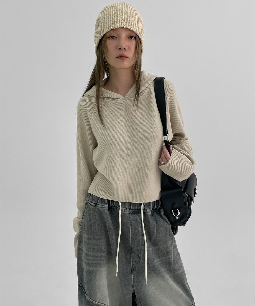 BLACKUP（ブラックアップ）の「[MADE] キンシュクロップラグランパーカーニット（パーカー・レディース・ブラック/チャコール/ベージュ・ONESIZE）」の7枚目の写真