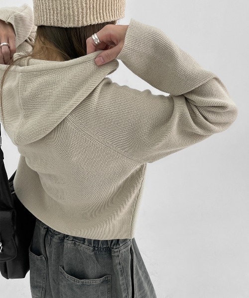 BLACKUP（ブラックアップ）の「[MADE] キンシュクロップラグランパーカーニット（パーカー・レディース・ブラック/チャコール/ベージュ・ONESIZE）」の8枚目の写真