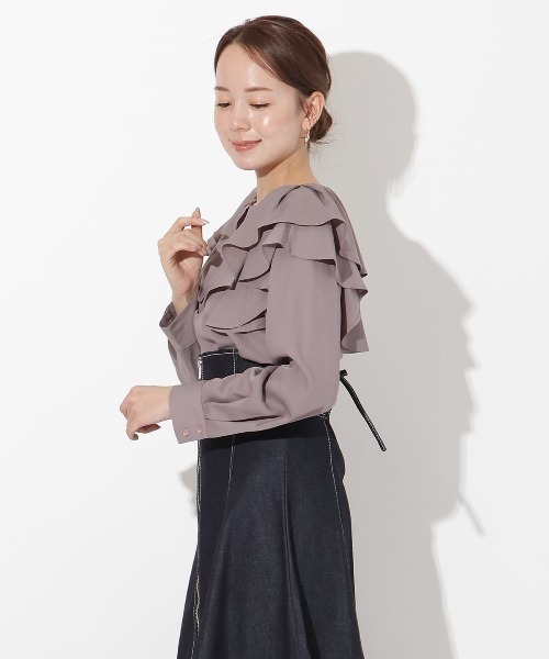 AND COUTURE（アンドクチュール）の「フリルケープブラウス（シャツ/ブラウス・レディース・アイボリー/ブラック/レッド/ダークブラウン・FREE）」の17枚目の写真