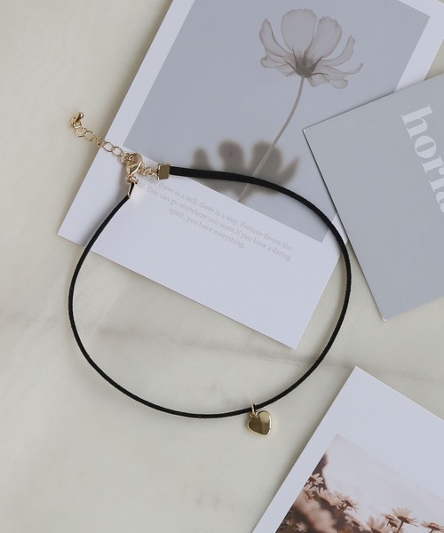 colleca la(コレカラ)の「ミニハートチョーカー/コードネックレス(チョーカー・レディース・シルバー/ゴールド・FREE)」の2枚目の写真