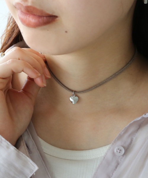 colleca la(コレカラ)の「ミニハートチョーカー/コードネックレス(チョーカー・レディース・シルバー/ゴールド・FREE)」の4枚目の写真