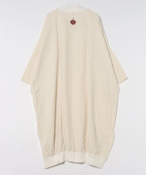 チャイハネ（チャイハネ）の「【チャイハネ】ニーネパ ビッグシルエットワンピース（ワンピース・レディース・キャメル/レッド/ホワイト/ブラック/ターコイズブルー・FREE）」の6枚目の写真