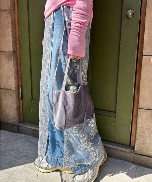 StyleSea（スタイルシー）の「ベルベットミニバッグ（トートバッグ・レディース・カーキ/ブラック/シルバー/ピンク/ブラウン/ネイビー/オレンジ/コバルトブルー・FREE）」の13枚目の写真