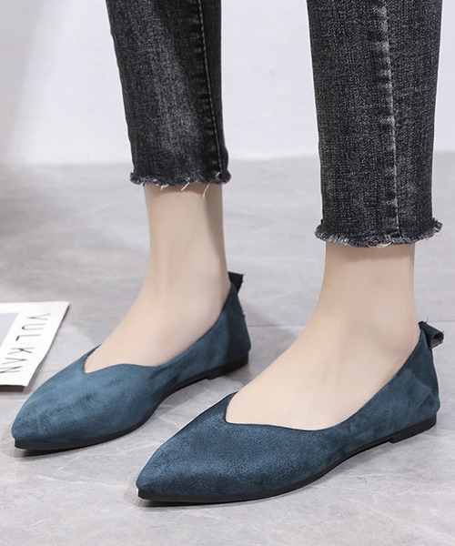 STYLEBLOCK（スタイルブロック）の「Vカットポインテッドトゥフラットパンプス（パンプス・レディース・オフホワイト/ブルー/ブラック/イエロー・35/36/37/38/39/40/41/42/43）」の4枚目の写真