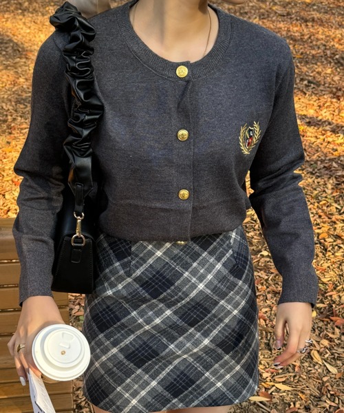 efill(エフィル)の「セーター / 刺繍の ニット カーディガン(カーディガン/ボレロ・レディース・グレー・FREE)」の4枚目の写真