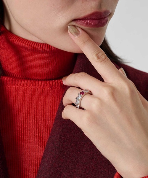 TINA：JOJUN（ティーナジョジュン）の「バイカラー ジルコニアリング TINA：JOJUN（リング・レディース・シルバー/モスグリーン・13号/11号/9号）」の4枚目の写真