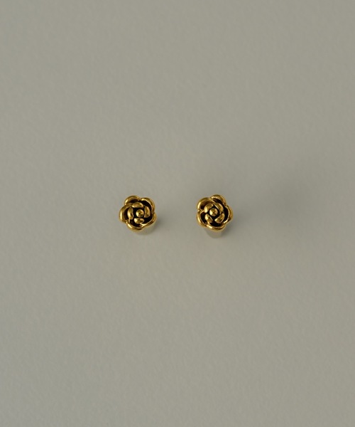 muku(ムク)の「PIERCE / MINIMUM ROSE(ピアス(両耳用)・レディース・シルバー/ゴールド・FREE)」の11枚目の写真