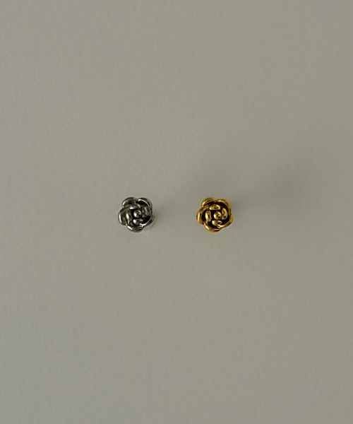 muku(ムク)の「PIERCE / MINIMUM ROSE(ピアス(両耳用)・レディース・シルバー/ゴールド・FREE)」の15枚目の写真