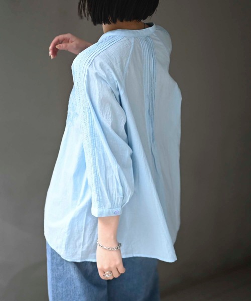 &HALF(アンドハーフ)の「フロント刺繍使いブラウス(インド綿.インドコットン.コットン100%,綿100%)(シャツ/ブラウス・レディース・ライトブルー/オフホワイト/ネイビー/ラベンダー/イエロー/グリーン・M/L)」の13枚目の写真