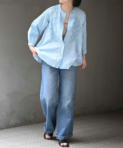 &HALF(アンドハーフ)の「フロント刺繍使いブラウス(インド綿.インドコットン.コットン100%,綿100%)(シャツ/ブラウス・レディース・ライトブルー/オフホワイト/ネイビー/ラベンダー/イエロー/グリーン・M/L)」の14枚目の写真