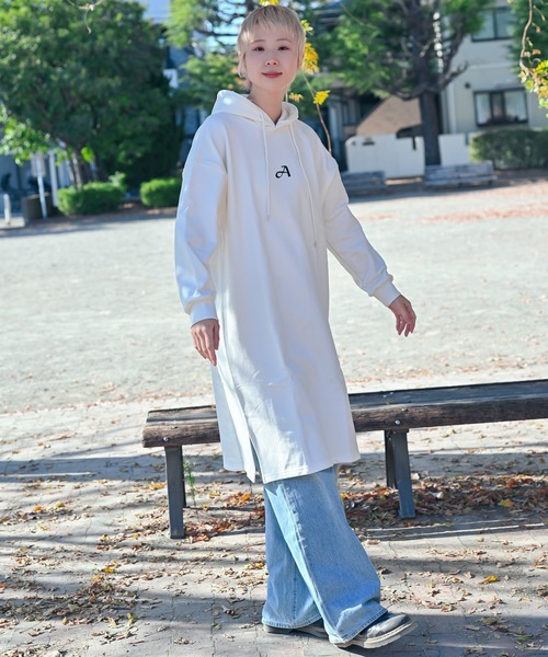 Alite cloth(アリーテクロス)の「ワンポイントプリントチュニック(スウェット・レディース・ブラック/ネイビー/ピンク/ホワイト・L/M)」の1枚目の写真