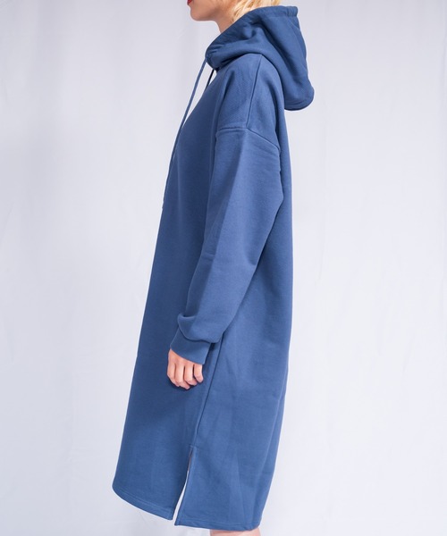 Alite cloth(アリーテクロス)の「ワンポイントプリントチュニック(スウェット・レディース・ブラック/ネイビー/ピンク/ホワイト・L/M)」の8枚目の写真