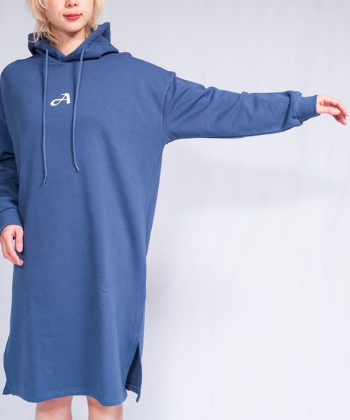 Alite cloth(アリーテクロス)の「ワンポイントプリントチュニック(スウェット・レディース・ブラック/ネイビー/ピンク/ホワイト・L/M)」の10枚目の写真