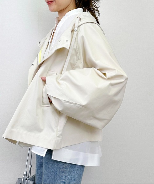 LUGIVA（ルギヴァ）の「ドルマンスリーブマウンテンパーカー（ブルゾン・レディース・ネイビー/オフホワイト・M）」の4枚目の写真