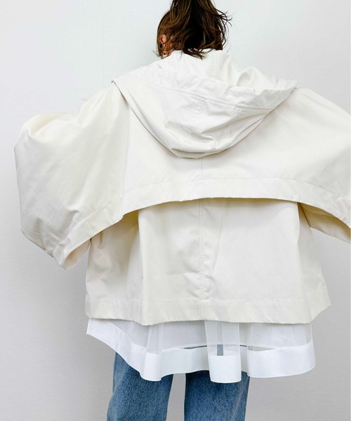 LUGIVA（ルギヴァ）の「ドルマンスリーブマウンテンパーカー（ブルゾン・レディース・ネイビー/オフホワイト・M）」の5枚目の写真