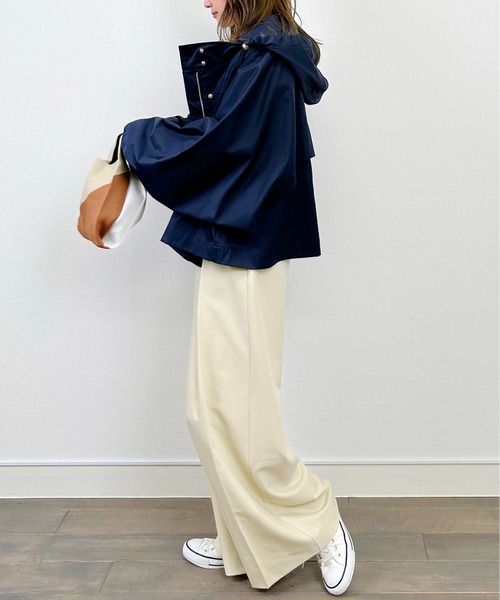 LUGIVA（ルギヴァ）の「ドルマンスリーブマウンテンパーカー（ブルゾン・レディース・ネイビー/オフホワイト・M）」の16枚目の写真