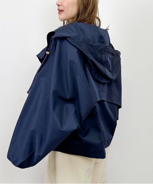 LUGIVA（ルギヴァ）の「ドルマンスリーブマウンテンパーカー（ブルゾン・レディース・ネイビー/オフホワイト・M）」の12枚目の写真