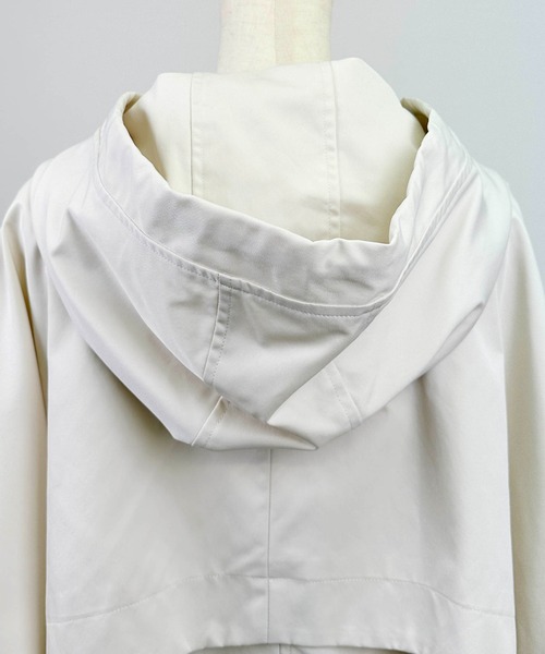 LUGIVA（ルギヴァ）の「ドルマンスリーブマウンテンパーカー（ブルゾン・レディース・ネイビー/オフホワイト・M）」の21枚目の写真