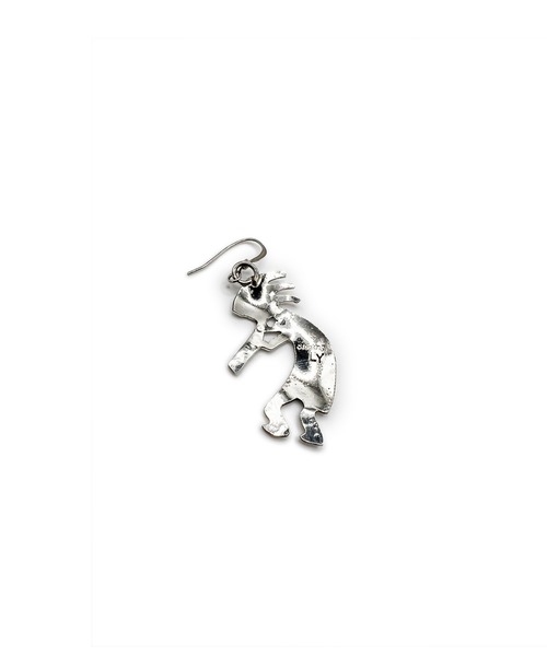 Indian Jewelry（インディアンジュエリー）の「THEATER シアターセレクト  ココペリデザインフックピアス Made in USA（ピアス（両耳用）・レディース・シルバー・FREE）」の5枚目の写真