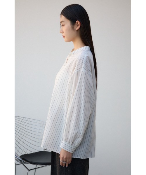AZUL by moussy(アズールバイマウジー)の「バックタックオープンスキッパー(シャツ/ブラウス・レディース・ホワイト系その他/オフホワイト/ブラック・FREE)」の19枚目の写真