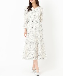 ラインフラワーワンピース