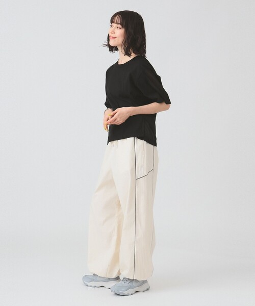 Ray BEAMS(レイビームス)の「シアー キリカエ Tシャツ(Tシャツ/カットソー・レディース・ブラック/ホワイト・ONE SIZE)」の15枚目の写真