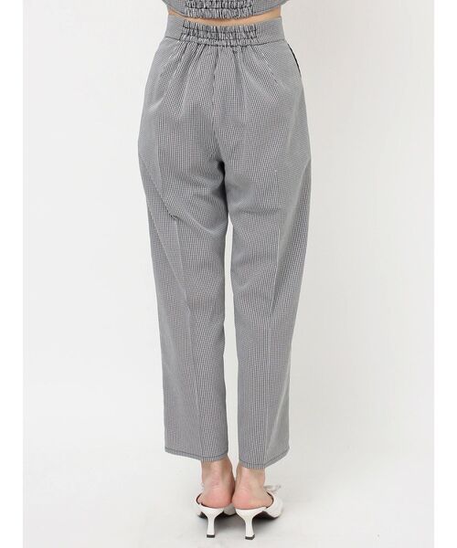 RESEXXY(リゼクシー)の「センタープレステーパードパンツ【セットアップ着用可能】(その他パンツ・レディース・アイボリー/ブラック/その他1・FREE)」の19枚目の写真