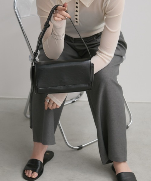 Aunt Marie's(アントマリーズ)の「ロングスクエアフラップショルダーバッグ(ショルダーバッグ・レディース・イエロー/アイボリー/ブラック・FREE)」の17枚目の写真