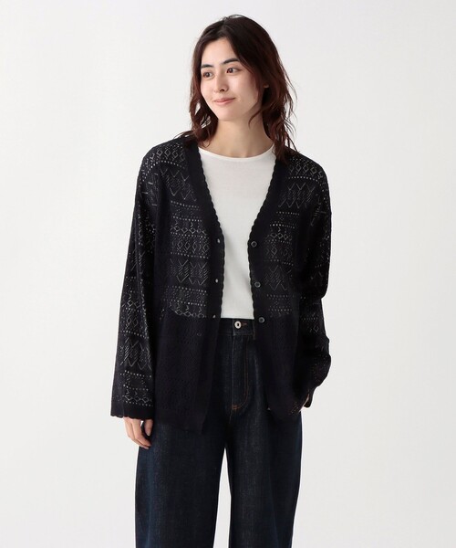 Afternoon Tea（アフタヌーンティー）の「透かし編みVネックカーディガン（カーディガン/ボレロ・レディース・オフホワイト/ベージュ/ネイビー・MEDIUM）」の3枚目の写真