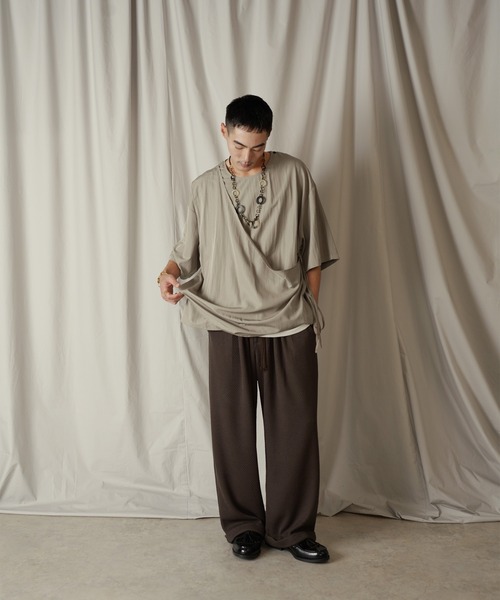 Aphlotus（アプロタス）の「アシンメトリー レイヤード デザイン ドレープ プルオーバー（Tシャツ/カットソー・メンズ・ブラック/ストーン・SMALL/MEDIUM/LARGE）」の3枚目の写真