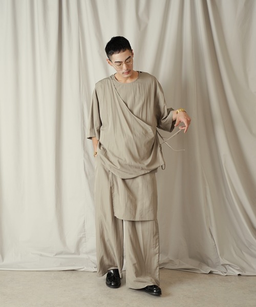 Aphlotus（アプロタス）の「アシンメトリー レイヤード デザイン ドレープ プルオーバー（Tシャツ/カットソー・メンズ・ブラック/ストーン・SMALL/MEDIUM/LARGE）」の7枚目の写真