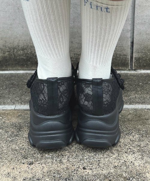 F i.n.t（フィント）の「レース使いスニーカーサンダル【LLサイズあり】/ fint　フィント（サンダル・レディース・オフホワイト/ブラック・S/LL/L/M）」の3枚目の写真