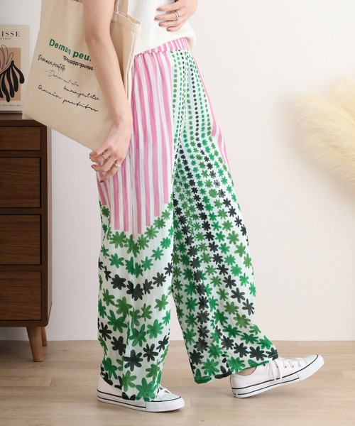 KILKI(キルキー)の「kilki フローイングフラワー柄イージーパンツ(その他パンツ・レディース・A/B・F)」の4枚目の写真