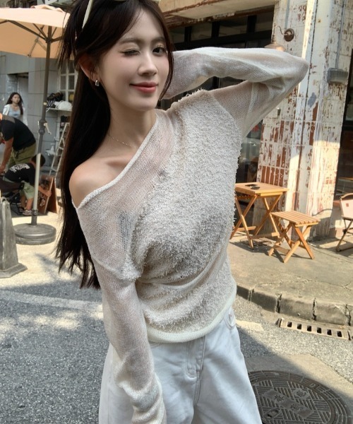 GEMEDA(ジェメダ)の「春夏コーデ 薄手シースルーニット(ニット/セーター・レディース・ブラック/ライトベージュ・M)」の7枚目の写真