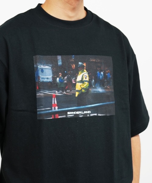 BASIS(ベイシス)の「SANDER LAND 8.2ozオーガニックコットン Yellow Police 半袖Tシャツ(Tシャツ/カットソー・メンズ・ホワイト/ブラック・LARGE/X-LARGE/MEDIUM)」の12枚目の写真