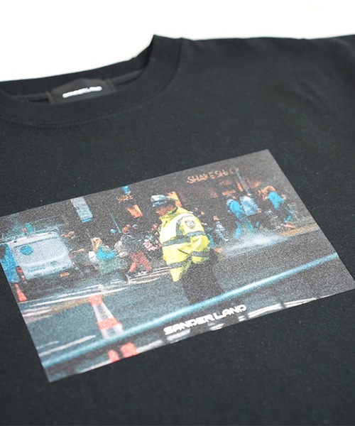 BASIS(ベイシス)の「SANDER LAND 8.2ozオーガニックコットン Yellow Police 半袖Tシャツ(Tシャツ/カットソー・メンズ・ホワイト/ブラック・LARGE/X-LARGE/MEDIUM)」の22枚目の写真