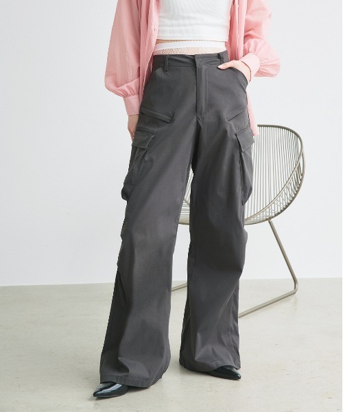 ad thie（アドティエ）の「ルーズシルエット カーゴパンツ（カーゴパンツ・レディース・チャコール・MEDIUM/LARGE）」の6枚目の写真