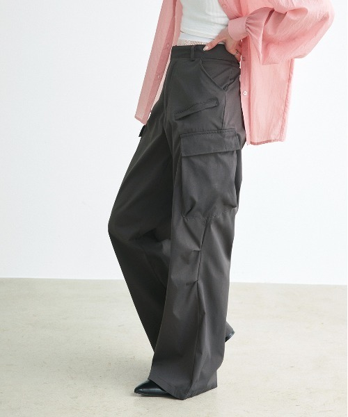 ad thie（アドティエ）の「ルーズシルエット カーゴパンツ（カーゴパンツ・レディース・チャコール・MEDIUM/LARGE）」の7枚目の写真