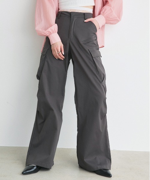 ad thie（アドティエ）の「ルーズシルエット カーゴパンツ（カーゴパンツ・レディース・チャコール・MEDIUM/LARGE）」の9枚目の写真