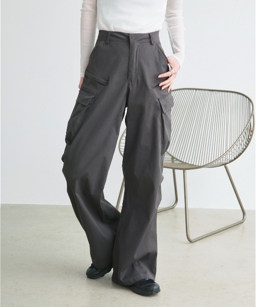 ad thie（アドティエ）の「ルーズシルエット カーゴパンツ（カーゴパンツ・レディース・チャコール・MEDIUM/LARGE）」の13枚目の写真