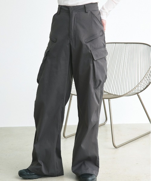 ad thie（アドティエ）の「ルーズシルエット カーゴパンツ（カーゴパンツ・レディース・チャコール・MEDIUM/LARGE）」の14枚目の写真