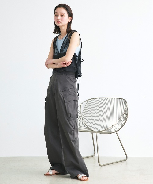 ad thie（アドティエ）の「ルーズシルエット カーゴパンツ（カーゴパンツ・レディース・チャコール・MEDIUM/LARGE）」の18枚目の写真