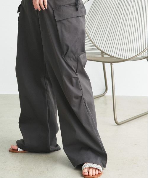 ad thie（アドティエ）の「ルーズシルエット カーゴパンツ（カーゴパンツ・レディース・チャコール・MEDIUM/LARGE）」の20枚目の写真