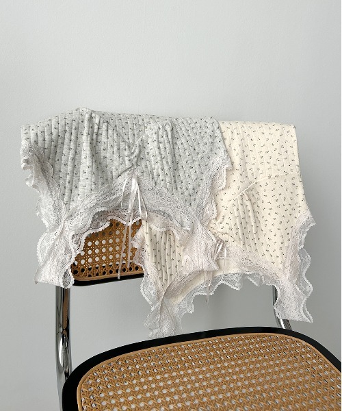 ad thie（アドティエ）の「ショルダーレース切り替え 花柄キャミソール（キャミソール・レディース・オートミール/アイボリー/オフホワイト・FREE）」の9枚目の写真