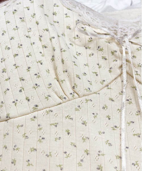 ad thie（アドティエ）の「ショルダーレース切り替え 花柄キャミソール（キャミソール・レディース・オートミール/アイボリー/オフホワイト・FREE）」の12枚目の写真